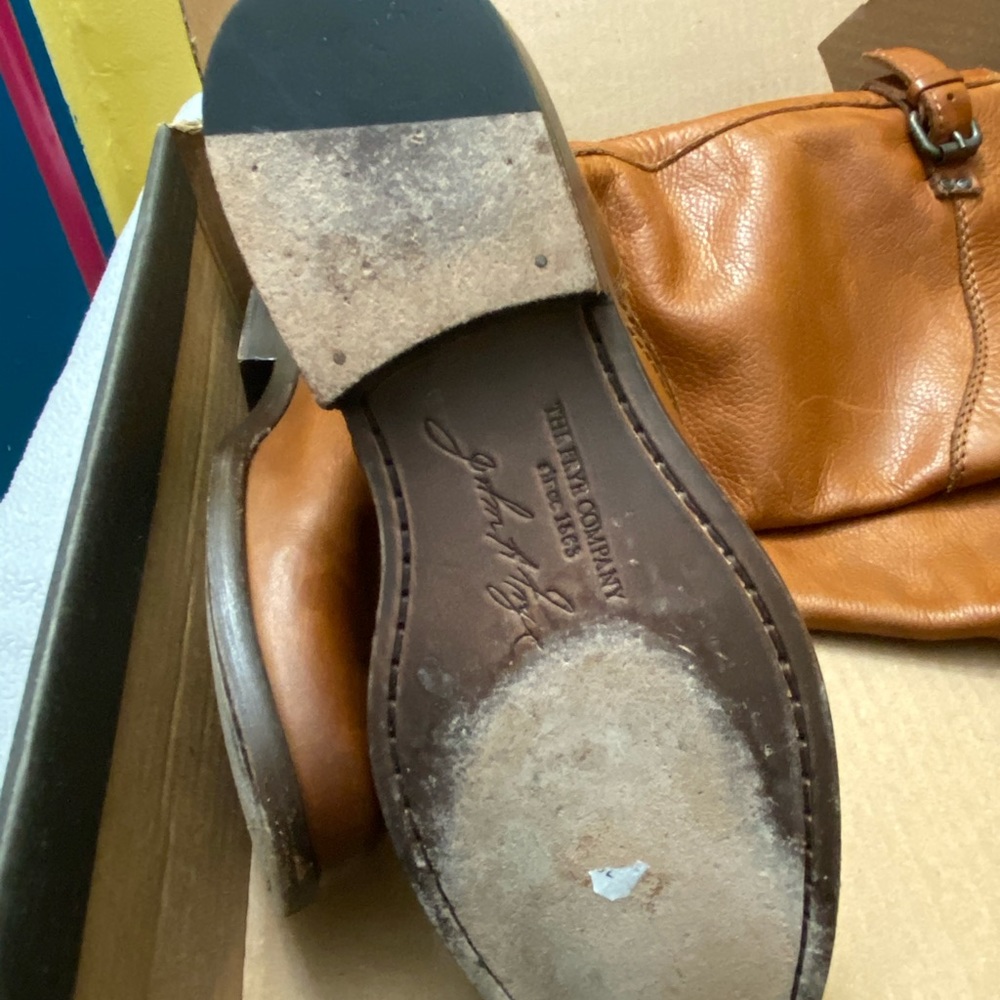 Boots Frye - Picture 8 of 8